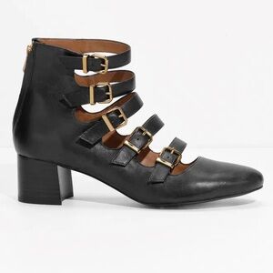 & OTHER STORIES
Strappy Leather Shoes